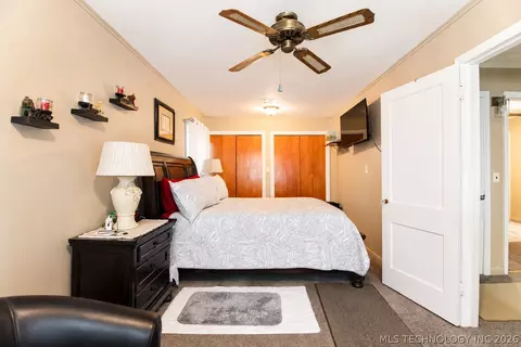 Bedroom - 512 E 16th St, Okmulgee, OK 74447 photo 3 of 5
