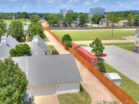 View/Area - 1954 E 74th Pl, Tulsa, OK 74136 photo 3 of 5