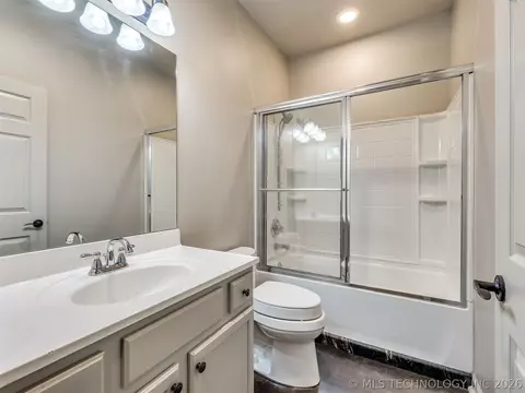 Bath - 1954 E 74th Pl, Tulsa, OK 74136 photo 1 of 13
