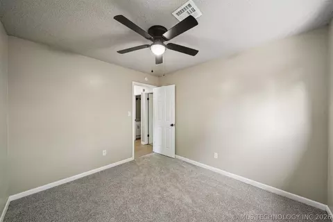 Bedroom - 9231 E 58th St, Tulsa, OK 74145 photo 4 of 6