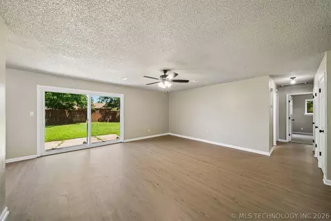 Living - 9231 E 58th St, Tulsa, OK 74145 photo 4 of 4