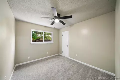 Bedroom - 9231 E 58th St, Tulsa, OK 74145 photo 3 of 6