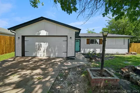 9231 E 58th St, Tulsa, OK 74145