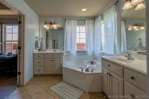 20427 E 46th St S, Broken Arrow, OK 74014 photo 22