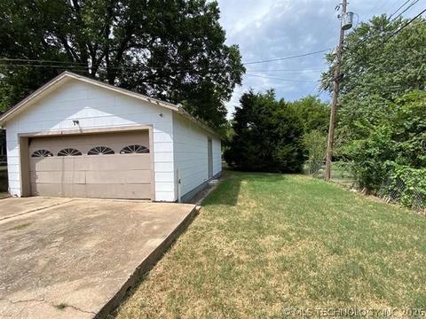 2833 E Haskell St, Tulsa, OK 74110 photo 15