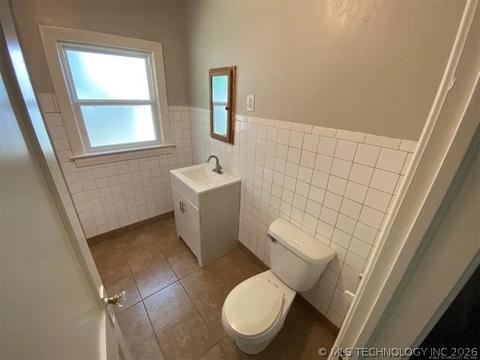 2833 E Haskell St, Tulsa, OK 74110 photo 13