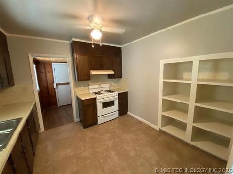 2833 E Haskell St, Tulsa, OK 74110 photo 7