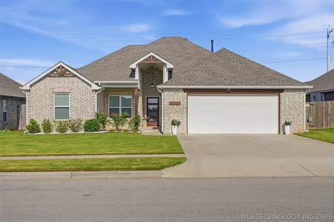 10840 S 274th East Ave, Coweta, OK 74429