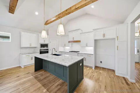 Kitchen - 1300 N Beech St, Broken Arrow, OK 74012 photo 1 of 4