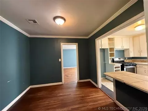 5901 E 3rd St, Tulsa, OK 74112 photo 3