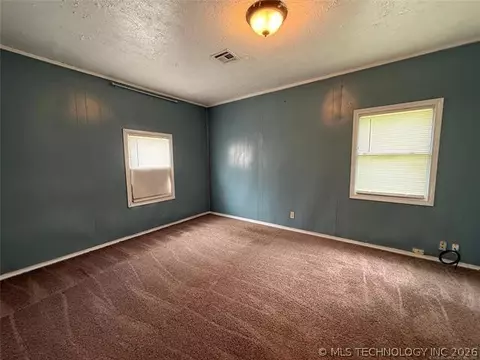 5901 E 3rd St, Tulsa, OK 74112 photo 4