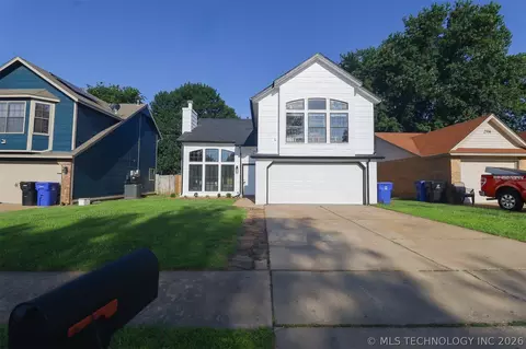 2708 S Oak Pl, Broken Arrow, OK 74012
