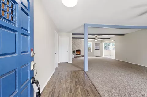 Entry Way - 10138 E 24th Pl, Tulsa, OK 74129 photo 1 of 1
