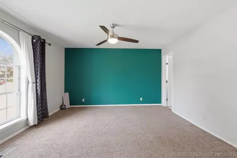 Living - 10138 E 24th Pl, Tulsa, OK 74129 photo 6 of 6