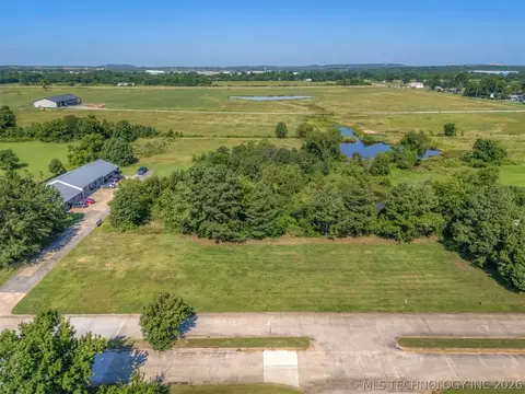 003 Orchard Pkwy, Muskogee, OK 74403