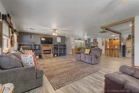 3674 E 520, Pryor, OK 74361 photo 3