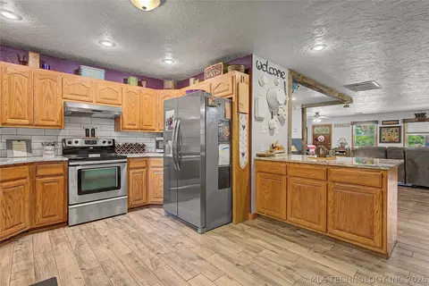 3674 E 520, Pryor, OK 74361 photo 11