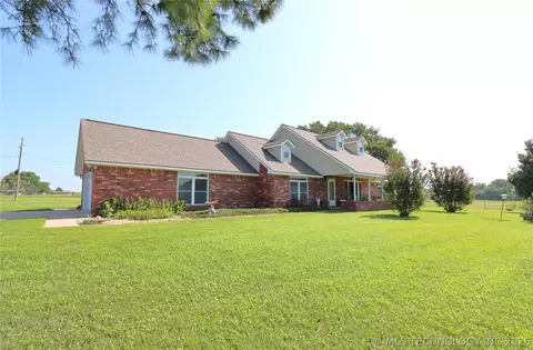 Exterior - 29783 E 770 Rd, Wagoner, OK 74467 photo 1 of 10