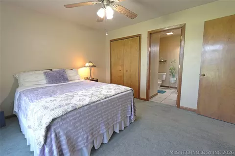 Bedroom - 29783 E 770 Rd, Wagoner, OK 74467 photo 4 of 6