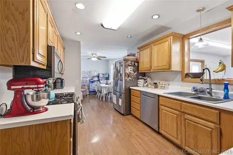 Kitchen - 1871 N 194th St W, Haskell, OK 74436 photo 1 of 4