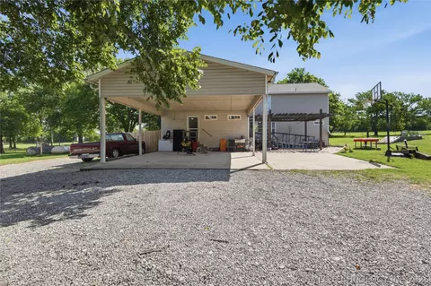 Exterior - 1871 N 194th St W, Haskell, OK 74436 photo 3 of 7