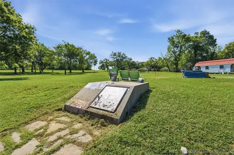 Exterior - 1871 N 194th St W, Haskell, OK 74436 photo 5 of 7