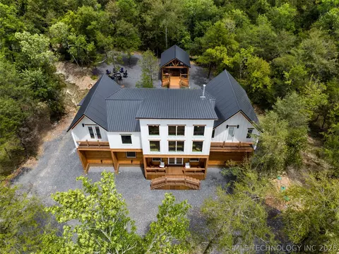 942 Hickory Post, Broken Bow, OK 74728 photo 58