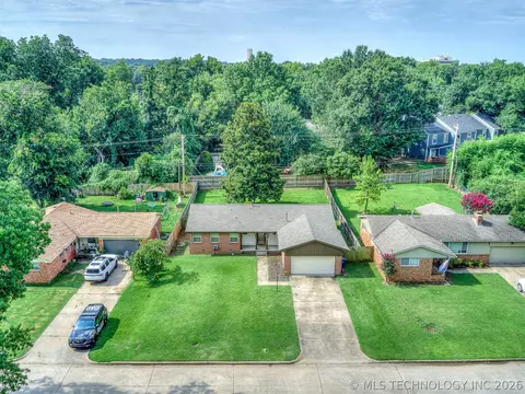 View/Area - 2486 E 54th St, Tulsa, OK 74105 photo 1 of 7