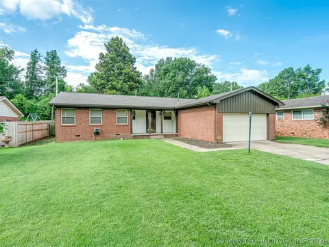 Exterior - 2486 E 54th St, Tulsa, OK 74105 photo 13 of 13