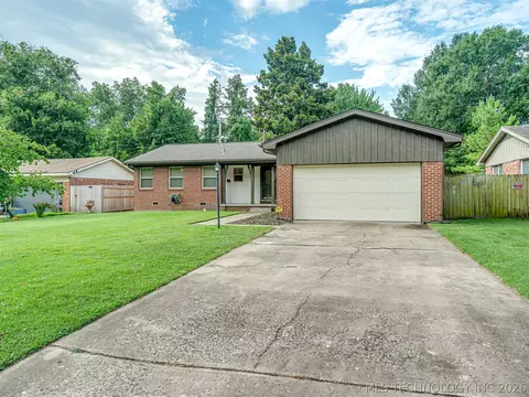 Exterior - 2486 E 54th St, Tulsa, OK 74105 photo 10 of 13