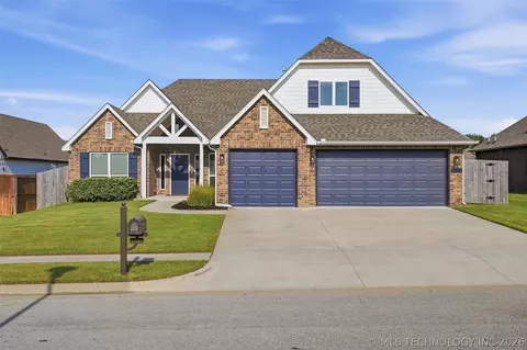 13866 S 21st Pl E, Bixby, OK 74008
