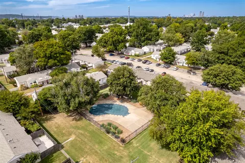 View/Area - 1321 E 38th Place B, Tulsa, OK 74105 photo 1 of 6