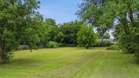 Exterior - 5502 E 5th Pl S, Tulsa, OK 74112 photo 1 of 2