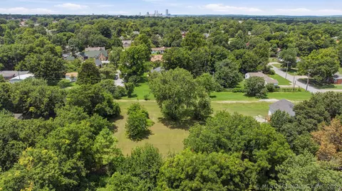 View/Area - 5502 E 5th Pl S, Tulsa, OK 74112 photo 9 of 16