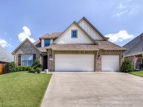 703 E 126th St S, Jenks, OK 74037