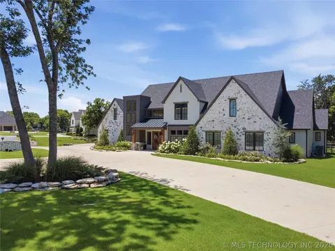 Exterior - 17530 E Anthem Ridge Rd, Owasso, OK 74055 photo 2 of 20
