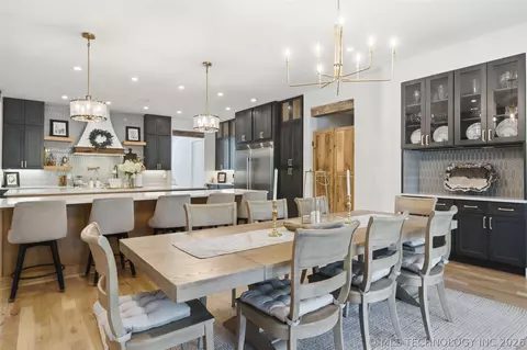 Dining - 17530 E Anthem Ridge Rd, Owasso, OK 74055 photo 4 of 4