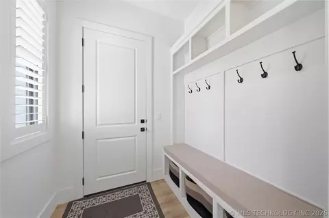 Entry Way - 17530 E Anthem Ridge Rd, Owasso, OK 74055 photo 5 of 6