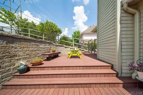 Exterior - 5541 E 77th St, Tulsa, OK 74136 photo 8 of 12