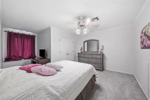 Bedroom - 5541 E 77th St, Tulsa, OK 74136 photo 4 of 7