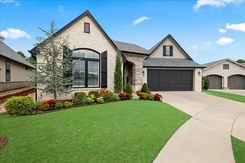 1105 W 84th St, Tulsa, OK 74132