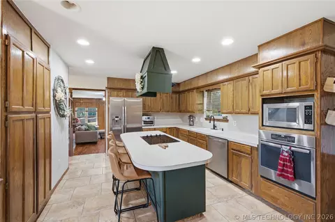 Kitchen - 20692 E 185th St S, Haskell, OK 74436 photo 1 of 1