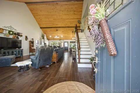 Entry Way - 632 Blocker Rd, Crowder, OK 74430 photo 1 of 2