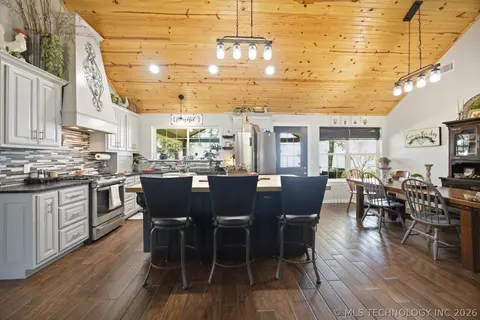 Kitchen - 632 Blocker Rd, Crowder, OK 74430 photo 4 of 4