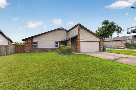 14057 S Poplar Pl, Glenpool, OK 74033
