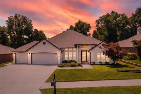 9106 E 113th St S, Bixby, OK 74008