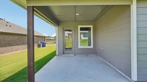 Exterior - 2022 E Toledo St, Broken Arrow, OK 74012 photo 4 of 5