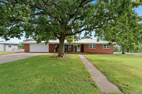 448010 E 60th Rd, Welch, OK 74369