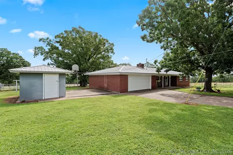 Exterior - 448010 E 60th Rd, Welch, OK 74369 photo 5 of 7
