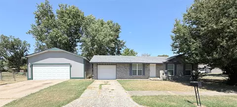 1329 NE 3rd Pl, Pryor, OK 74361